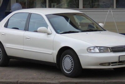 kia-clarus