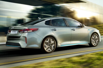 kia-optima-hibrido-enchufable